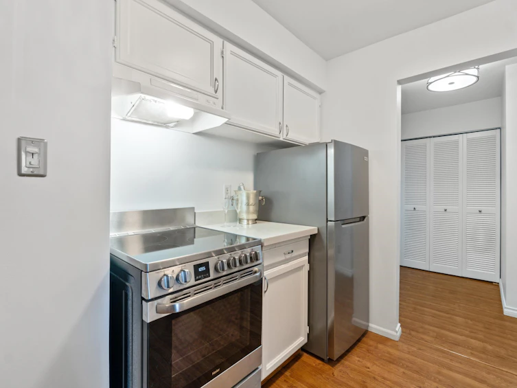 201-1825 W 8th Avenue, Vancouver, BC, V6J 1V9 - 15