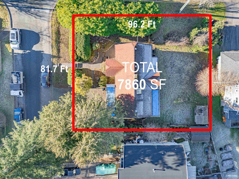 4713 Grassmere Street, Burnaby BC V5G 2N8