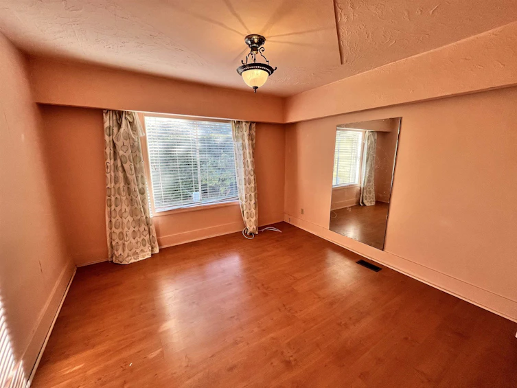 4713 Grassmere Street, Burnaby, BC, V5G 2N8 - 13