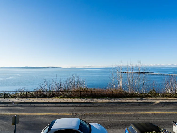 15233 Marine Drive, Surrey, BC, V4B 1C7
