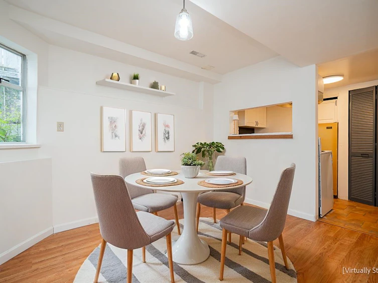 15233 Marine Drive, Surrey, BC, V4B 1C7 - 15