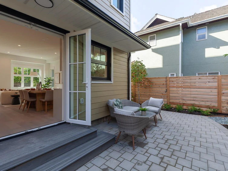 1961 Napier Street, Vancouver, BC, V5L 2N6 - 12