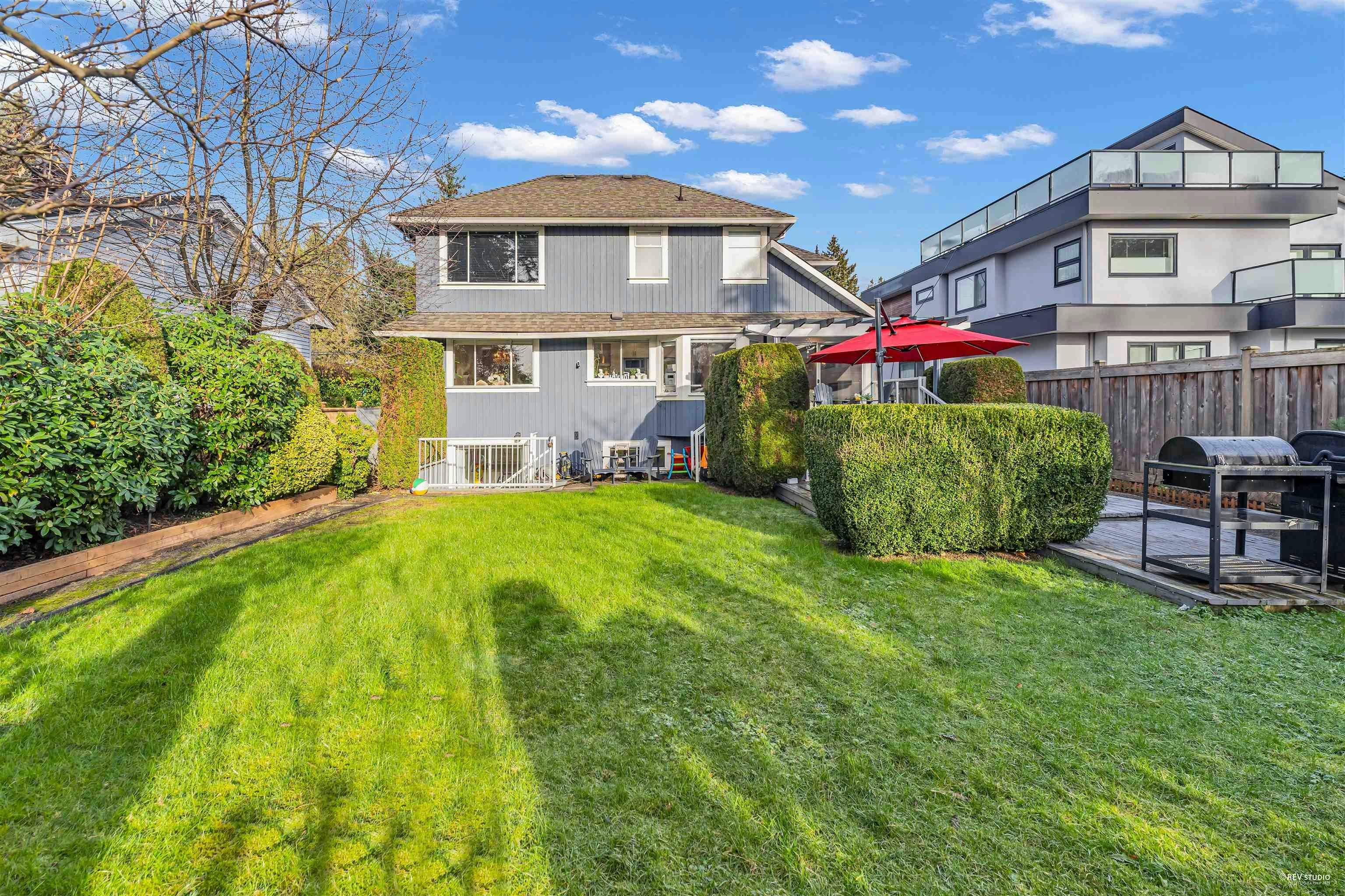 633 Fir Street, North Vancouver, BC, V7M 1W3