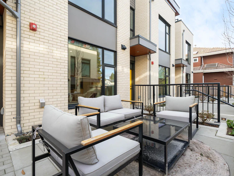 6-6768 Oak Street, Vancouver, BC, V6P 0L2 - 3