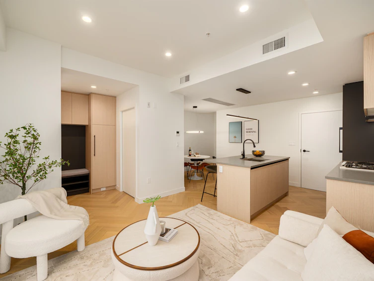 6-6768 Oak Street, Vancouver, BC, V6P 0L2 - 4