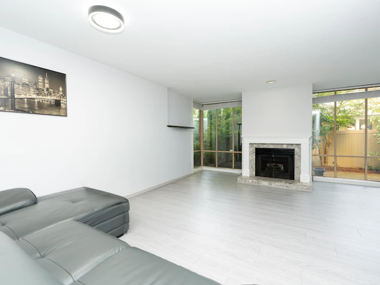 9-7141 122 Street, Surrey, BC, V3W 3S1 - 3