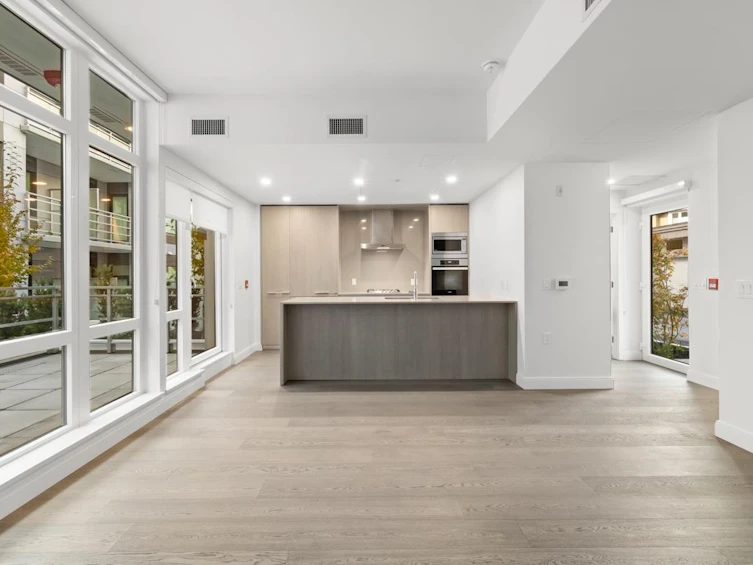 4926 Cambie Street, Vancouver, BC, V5Z 0K1 - 3