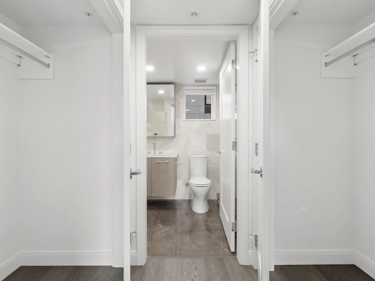 4926 Cambie Street, Vancouver, BC, V5Z 0K1 - 23
