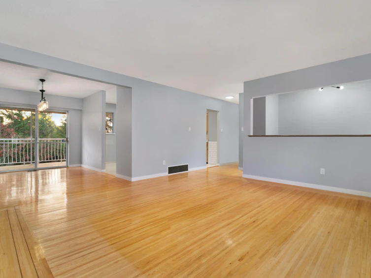 15110 Pheasant Drive, Surrey, BC, V3R 4X5 - 15