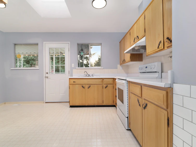 15110 Pheasant Drive, Surrey, BC, V3R 4X5 - 18