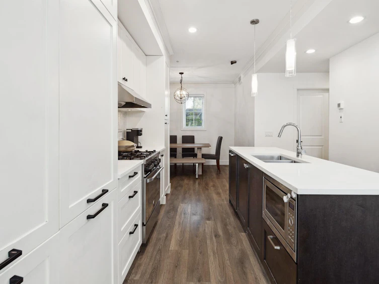 352 W 62nd Avenue, Vancouver, BC, V5X 2E3 - 11