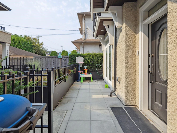 352 W 62nd Avenue, Vancouver, BC, V5X 2E3 - 24