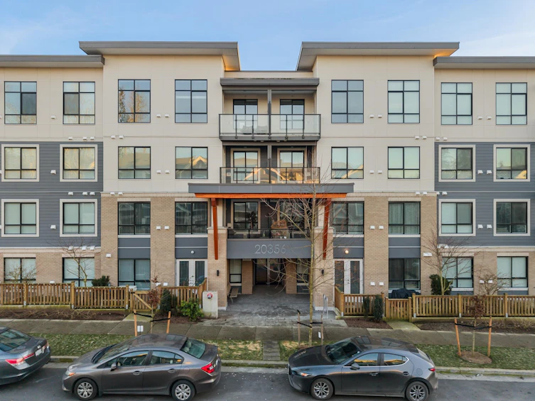 103-20356 72b Avenue, Langley, BC, V2Y 4J9