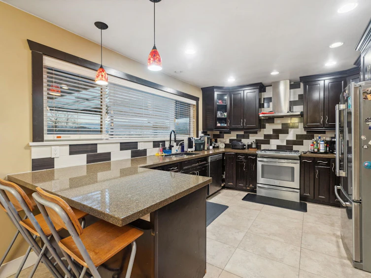 5745 Laurel Street, Burnaby, BC, V5G 1N4 - 19