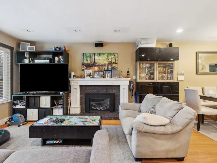 5745 Laurel Street, Burnaby, BC, V5G 1N4 - 21