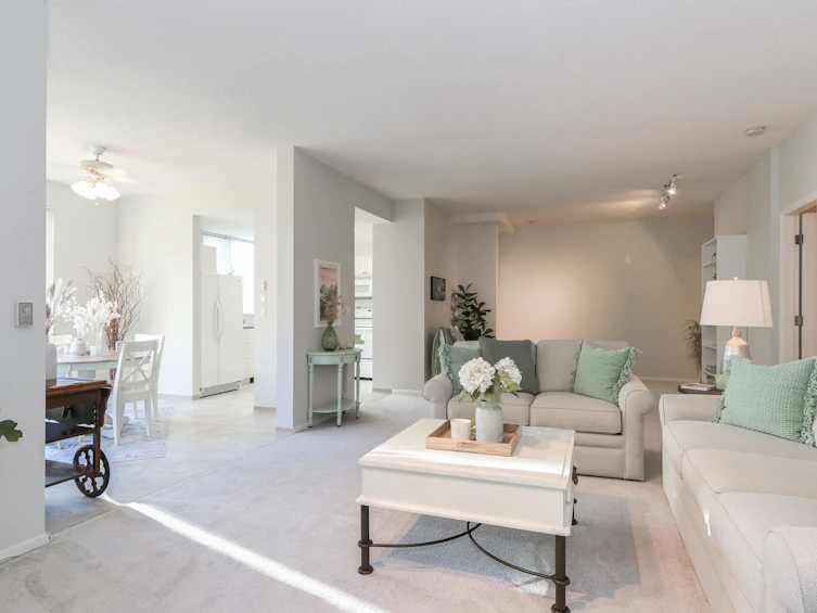 207-1745 Martin Drive, Surrey, BC, V4A 9T5 - 6