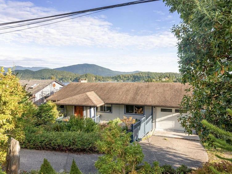 510 Abbs Road, Gibsons, BC, V0N 1V8 - 5