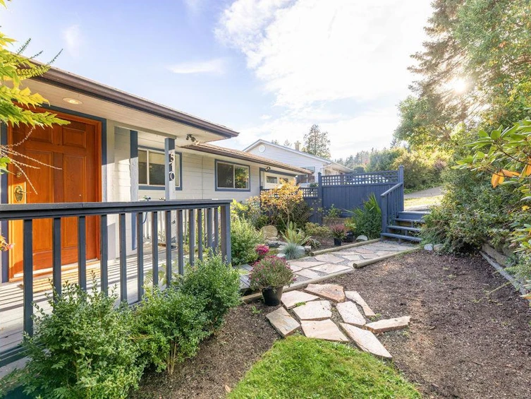 510 Abbs Road, Gibsons, BC, V0N 1V8 - 11