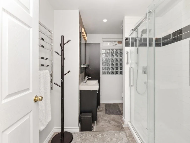 510 Abbs Road, Gibsons, BC, V0N 1V8 - 22