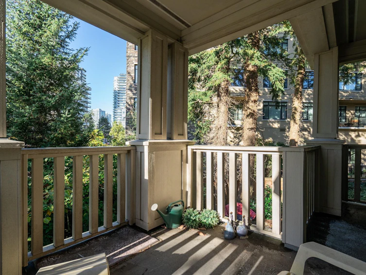 202-15350 16a Avenue, Surrey, BC, V4A 1S9 - 12