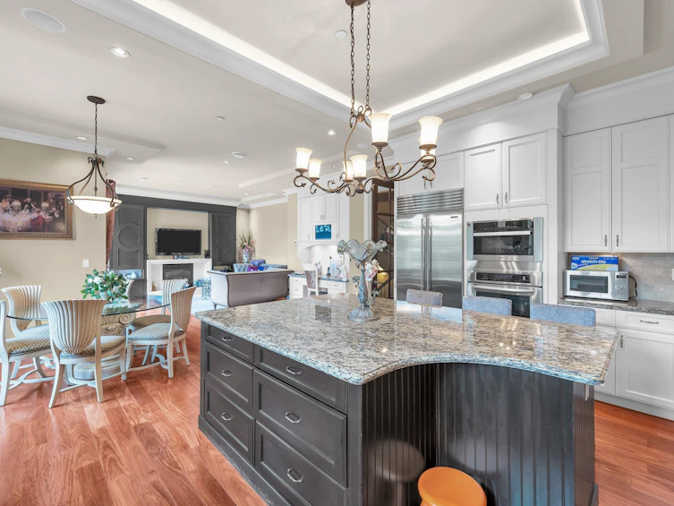7216 Angus Drive, Vancouver, BC, V6P 5J7 - 7