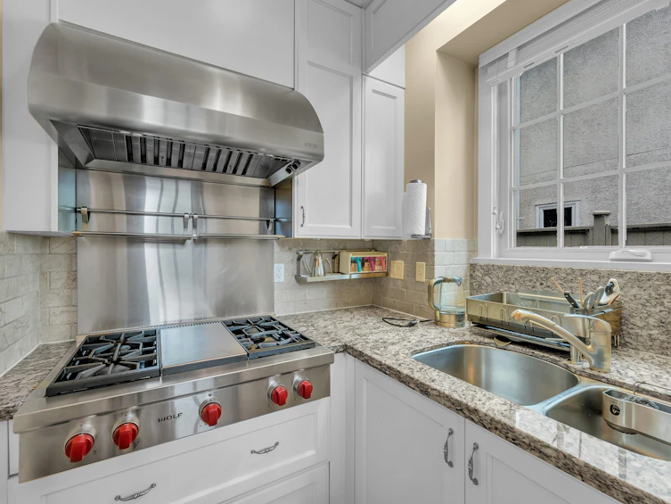 7216 Angus Drive, Vancouver, BC, V6P 5J7 - 9