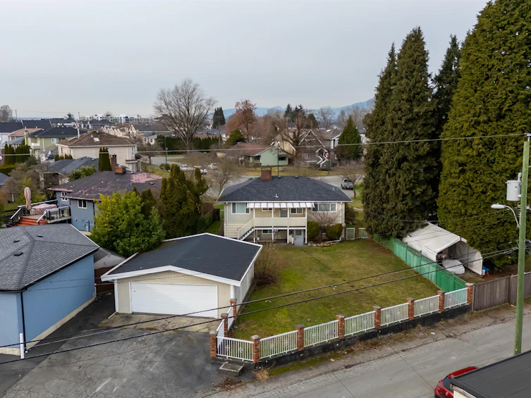 3692 E 24 Avenue, Vancouver, BC, V5R 1H1 - 12