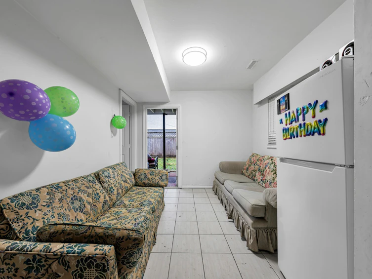 13102 103 Avenue, Surrey, BC, V3T 1R5 - 12