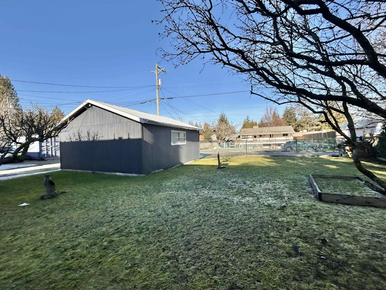 5690 Mermaid Street, Sechelt, BC, V0N 3A3 - 4