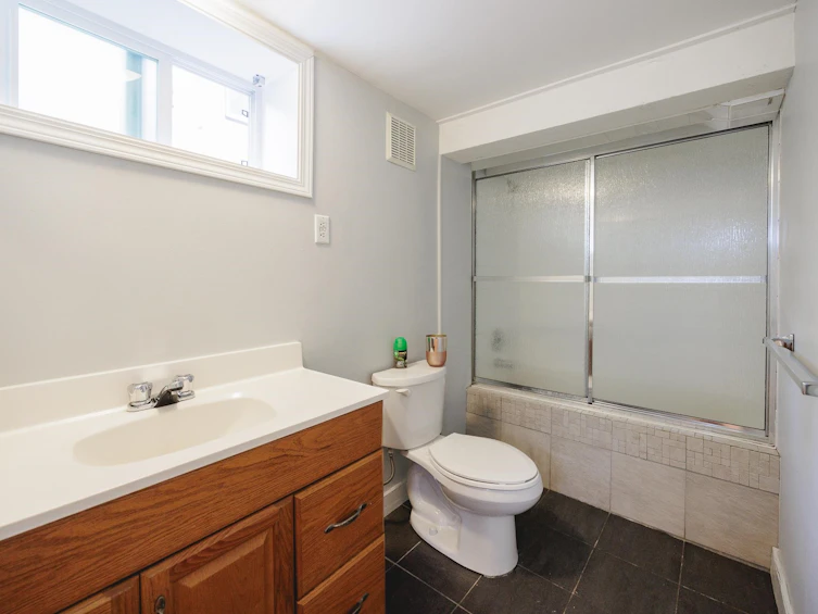 362 Alberta Street, New Westminster, BC, V3L 3J4 - 29