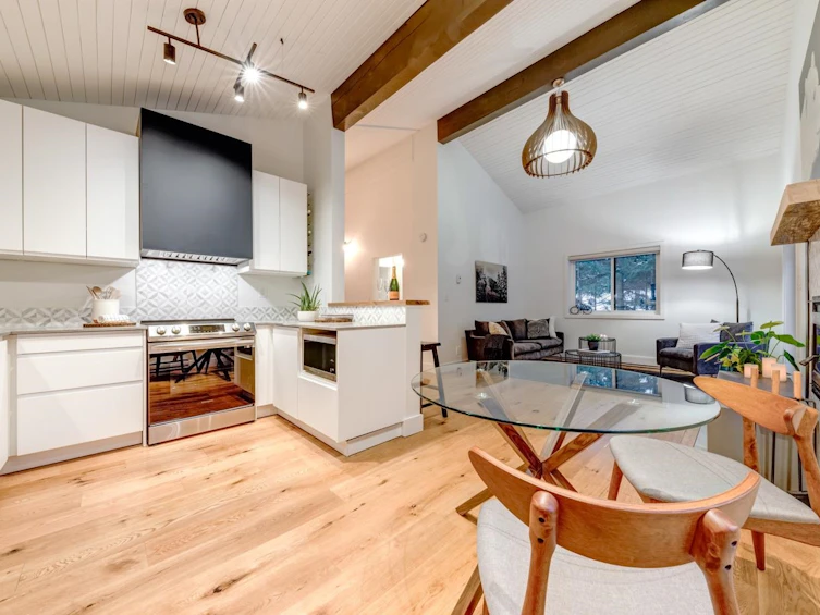 3273 Arbutus Drive, Whistler, BC, V8E 0B8 - 3