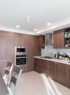 2006 433 Sw Marine Drive