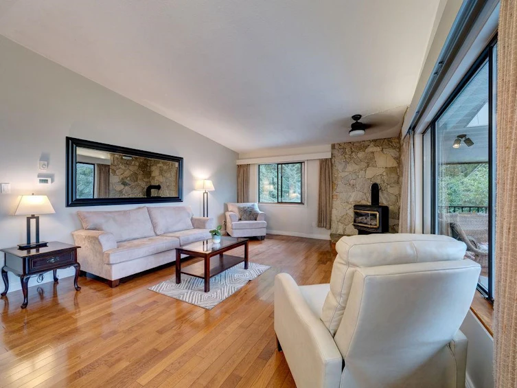 5446 Wakefield Road, Sechelt, BC, V7Z 0T1 - 8