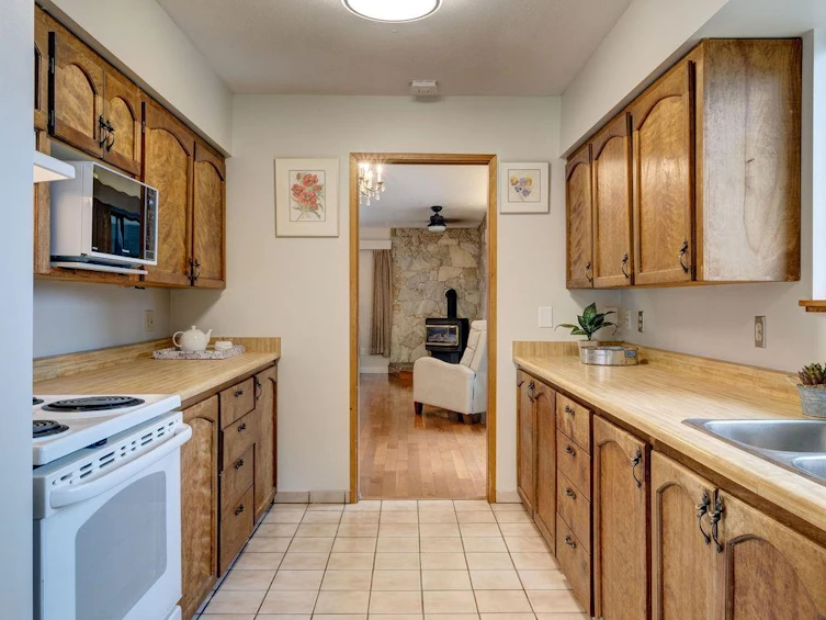 5446 Wakefield Road, Sechelt, BC, V7Z 0T1 - 18
