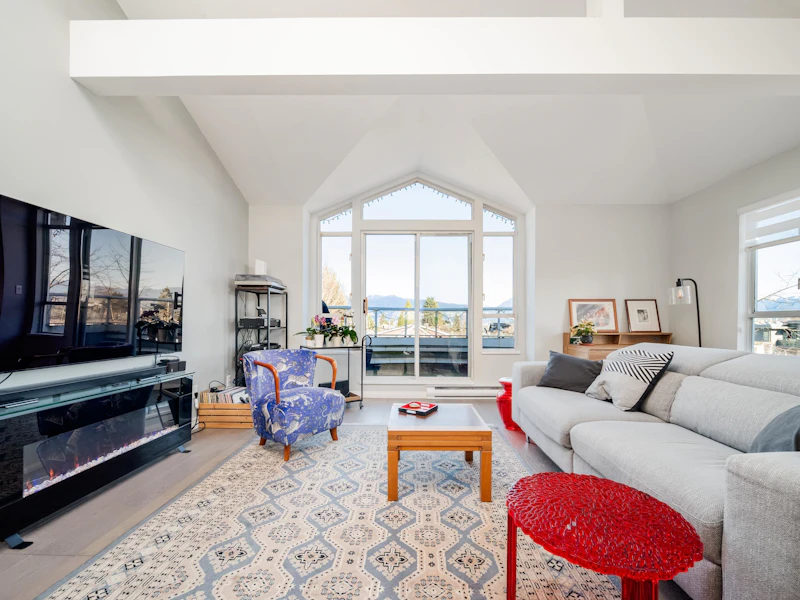 PH3 - 3220 W 4th Avenue, Vancouver BC V6K 1R9