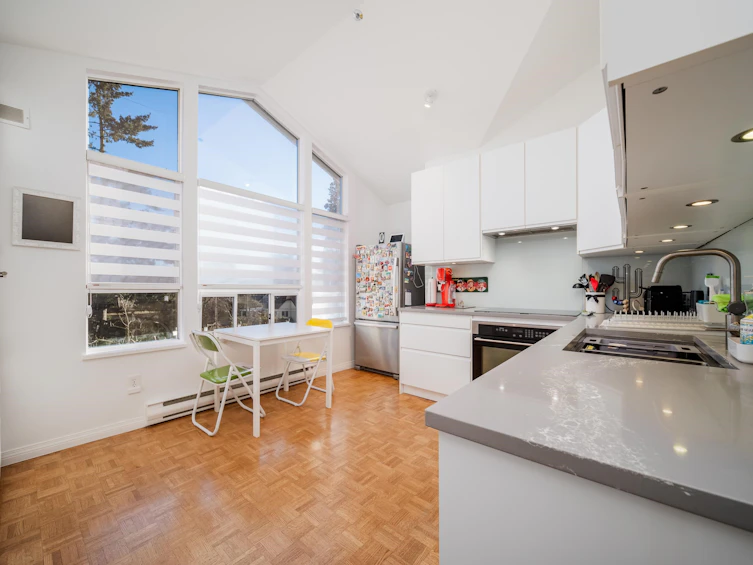 PH3-3220 W 4th Avenue, Vancouver, BC, V6K 1R9 - 10