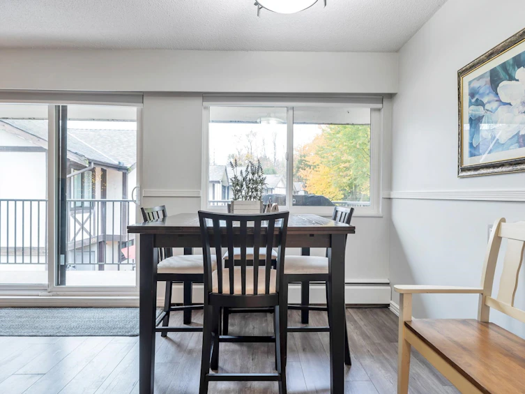 8969 Horne Street, Burnaby, BC, V3N 4J8 - 9
