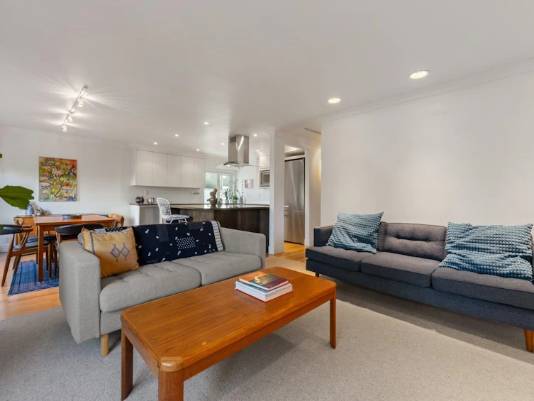 201-1972 Robson Street, Vancouver, BC, V6G 1E8 - 8