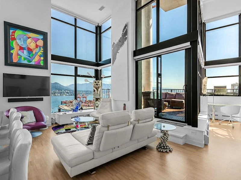 3503 - 128 W Cordova Street, Vancouver BC V6B 0E6