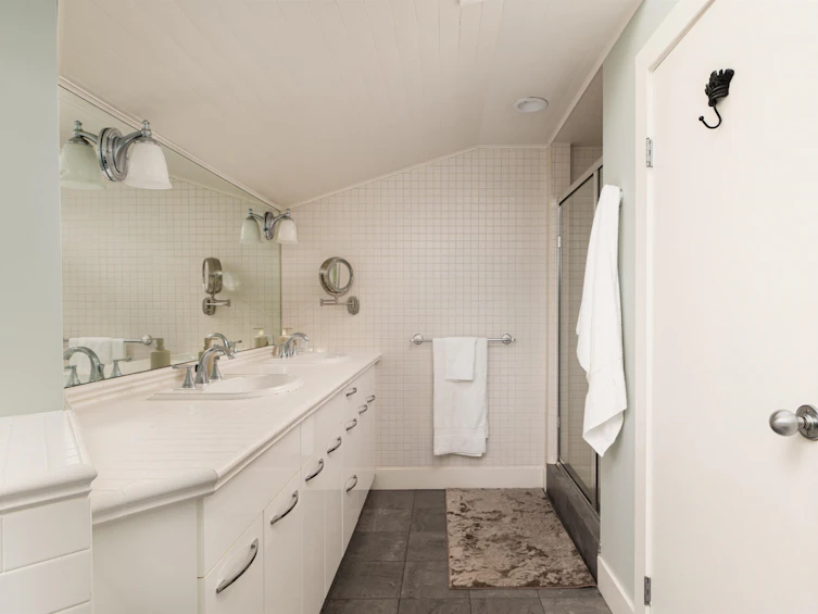 5747 Telegraph Trail, West Vancouver, BC, V7W 1R3 - 19