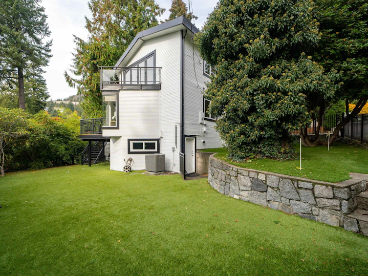 5747 Telegraph Trail, West Vancouver, BC, V7W 1R3 - 27