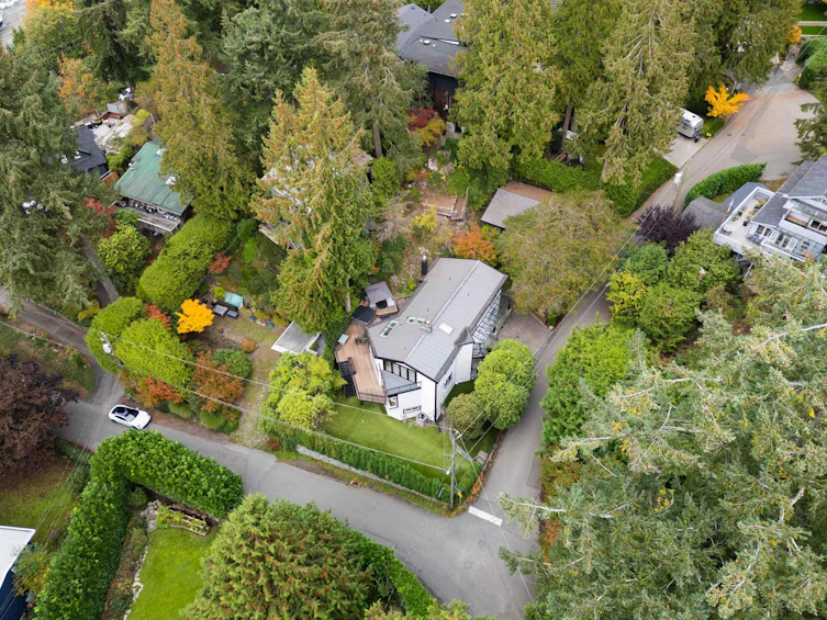 5747 Telegraph Trail, West Vancouver, BC, V7W 1R3 - 32