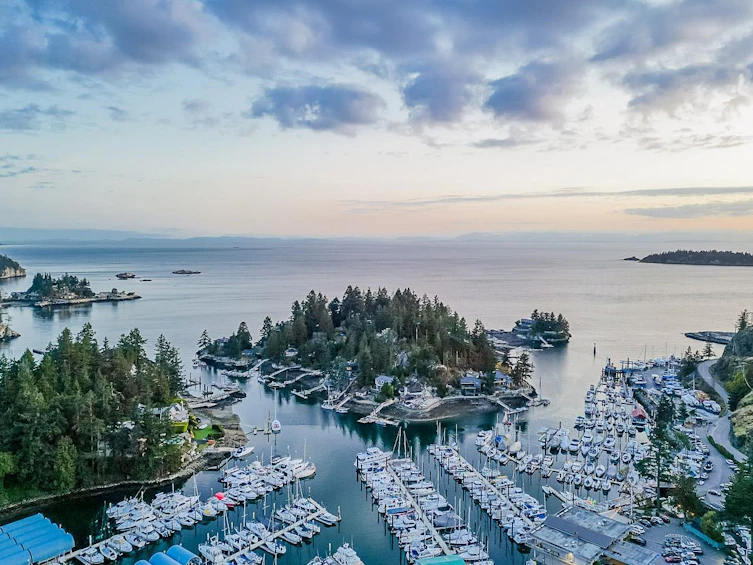 5747 Telegraph Trail, West Vancouver, BC, V7W 1R3 - 36