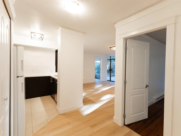 103-5932 Patterson Avenue, Burnaby, BC, V5H 4B4 - 5