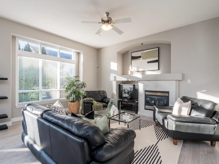 7061 201 Street, Langley, BC, V2Y 2Z3 - 4