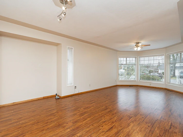 14096 89a Avenue, Surrey, BC, V3V 7T4 - 17