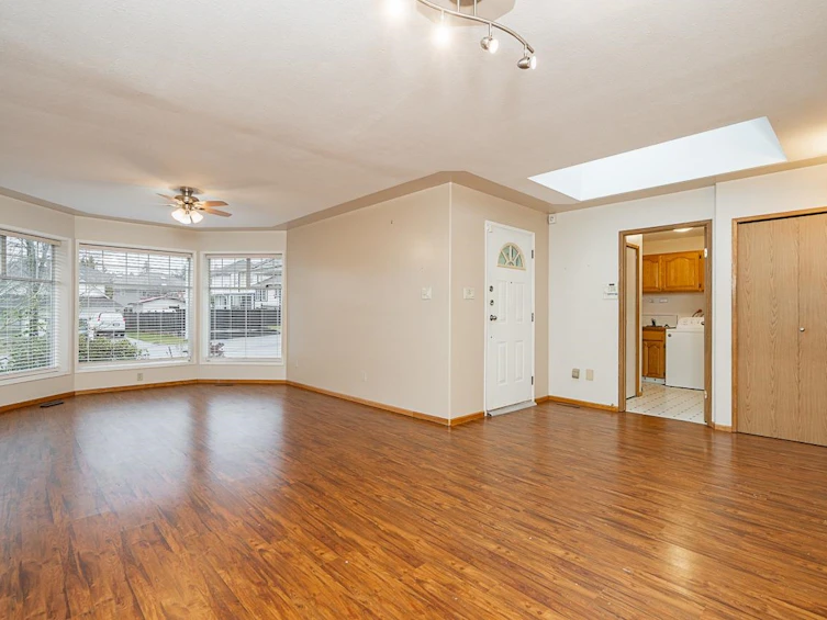 14096 89a Avenue, Surrey, BC, V3V 7T4 - 18