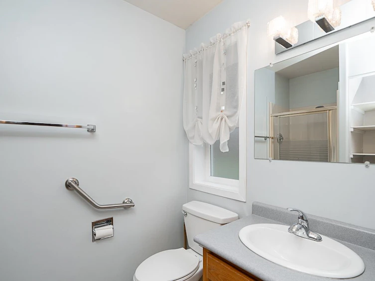 14096 89a Avenue, Surrey, BC, V3V 7T4 - 30