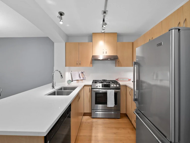 508-2988 Silver Springs Boulevard, Coquitlam, BC, V3E 3R6 - 9
