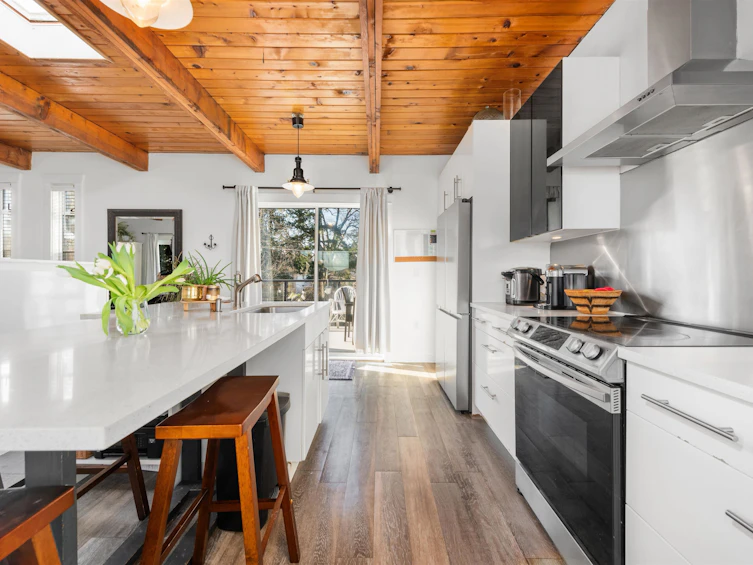 1649 Beach Grove Road, Delta, BC, V4L 1P4 - 10